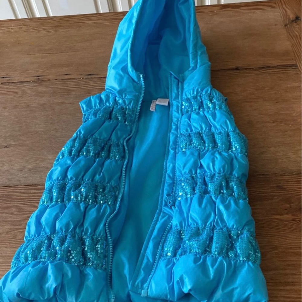 Heart-n-crush teal vest with hood